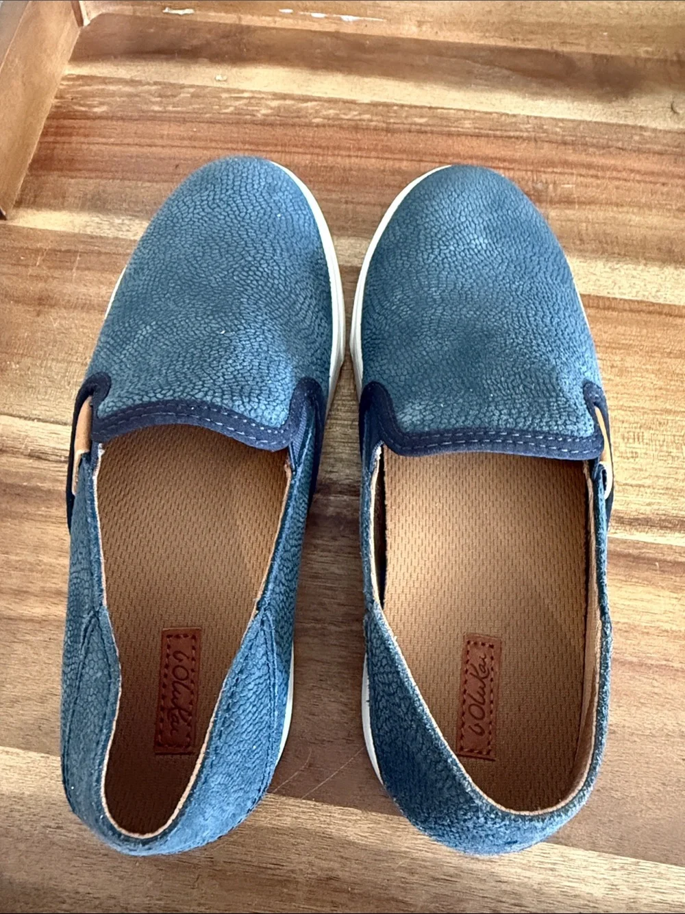 OluKai worn 1x